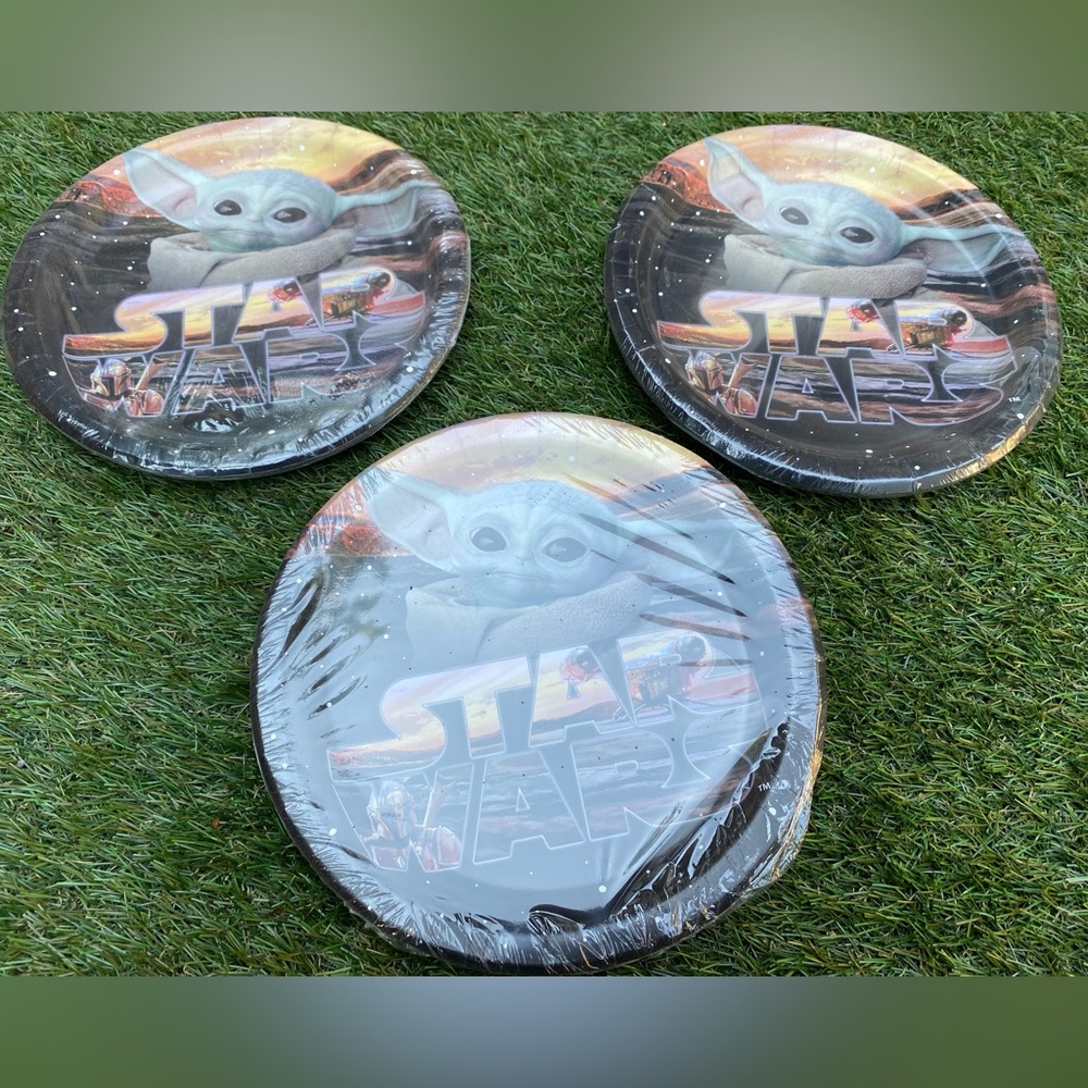 Star Wars Yoda Paper Plates 3 Packs Of 8 Ct, (21.9 cm) Birthday Party Lot